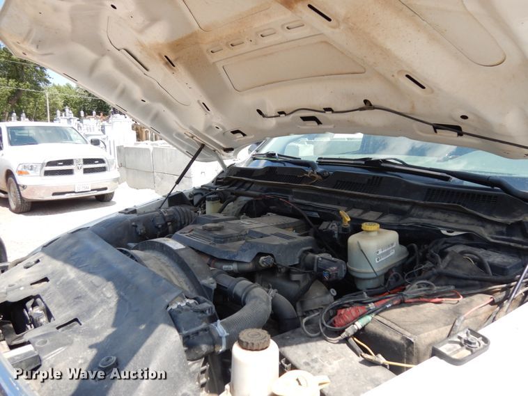 image for item DH6581 2013 Dodge Ram 5500  bucket truck