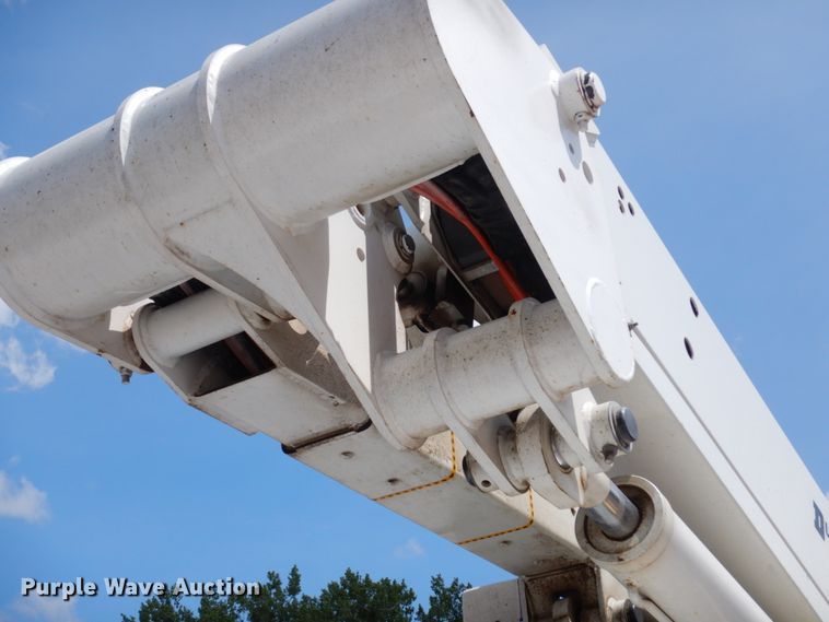 image for item DH6581 2013 Dodge Ram 5500  bucket truck