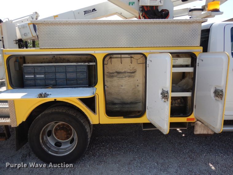 image for item DH6581 2013 Dodge Ram 5500  bucket truck