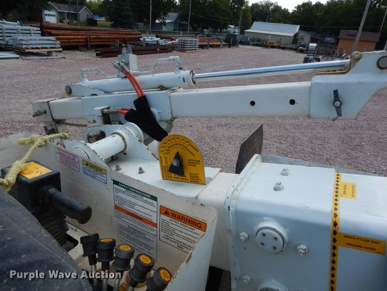 image for item DH6581 2013 Dodge Ram 5500  bucket truck