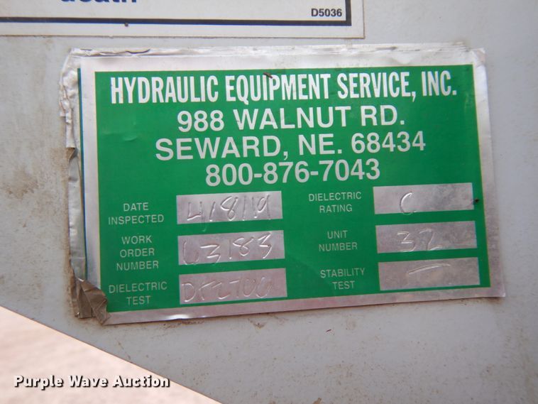 image for item DH6581 2013 Dodge Ram 5500  bucket truck