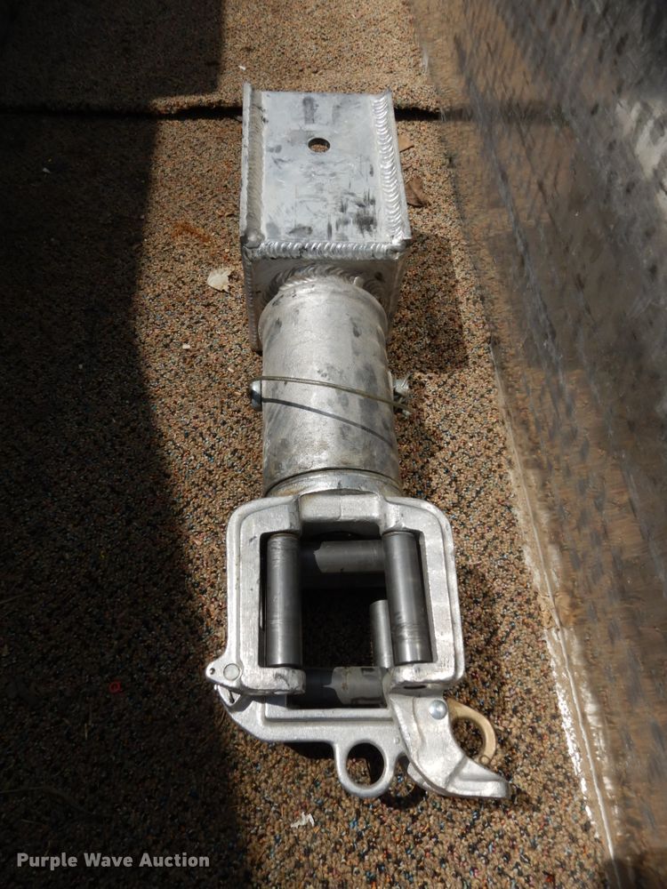 image for item DH6581 2013 Dodge Ram 5500  bucket truck