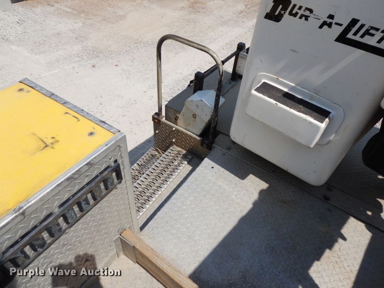 image for item DH6581 2013 Dodge Ram 5500  bucket truck