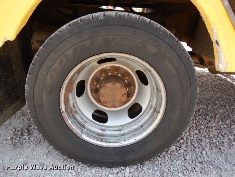 image for item DH6581 2013 Dodge Ram 5500  bucket truck