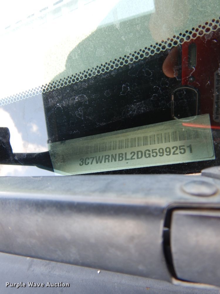 image for item DH6581 2013 Dodge Ram 5500  bucket truck