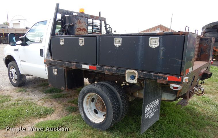 image for item DH6583 2002 Ford F450 Super Duty XL  flatbed truck