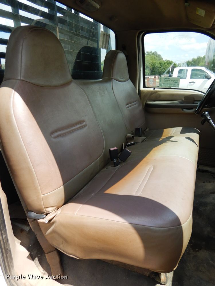 image for item DH6583 2002 Ford F450 Super Duty XL  flatbed truck