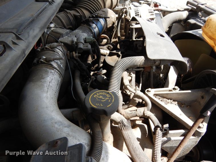 image for item DH6583 2002 Ford F450 Super Duty XL  flatbed truck