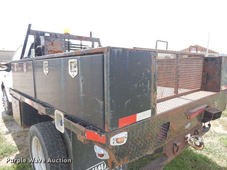 image for item DH6583 2002 Ford F450 Super Duty XL  flatbed truck