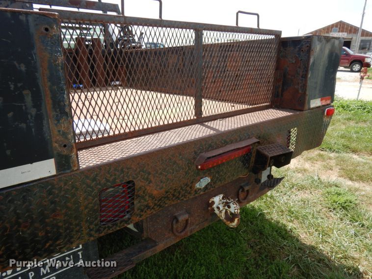 image for item DH6583 2002 Ford F450 Super Duty XL  flatbed truck