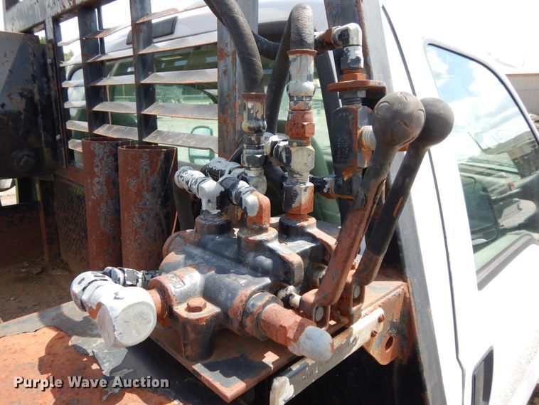 image for item DH6583 2002 Ford F450 Super Duty XL  flatbed truck