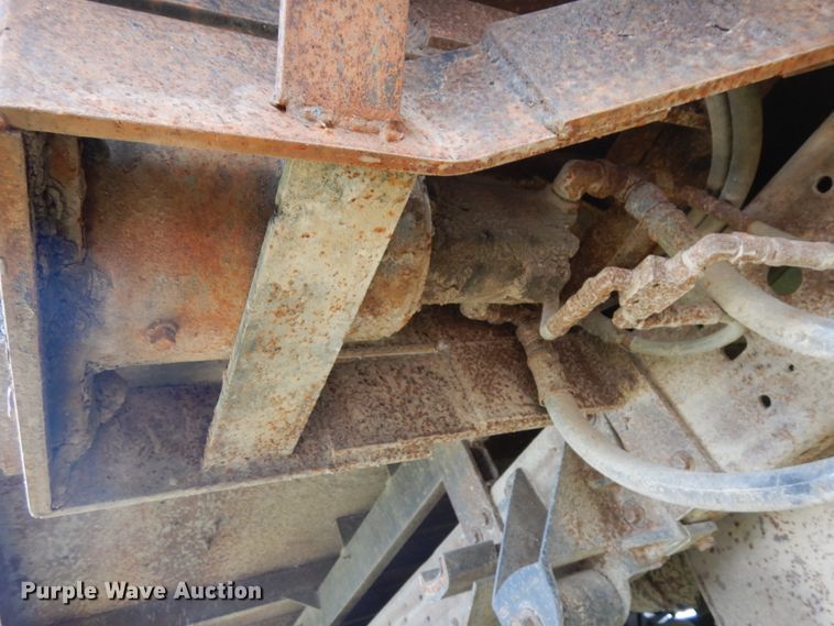 image for item DH6583 2002 Ford F450 Super Duty XL  flatbed truck