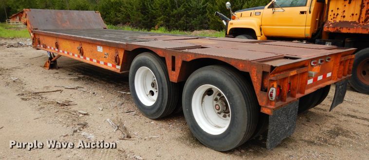 image for item DH6589 1982 Load King 252LFP low boy equipment trailer