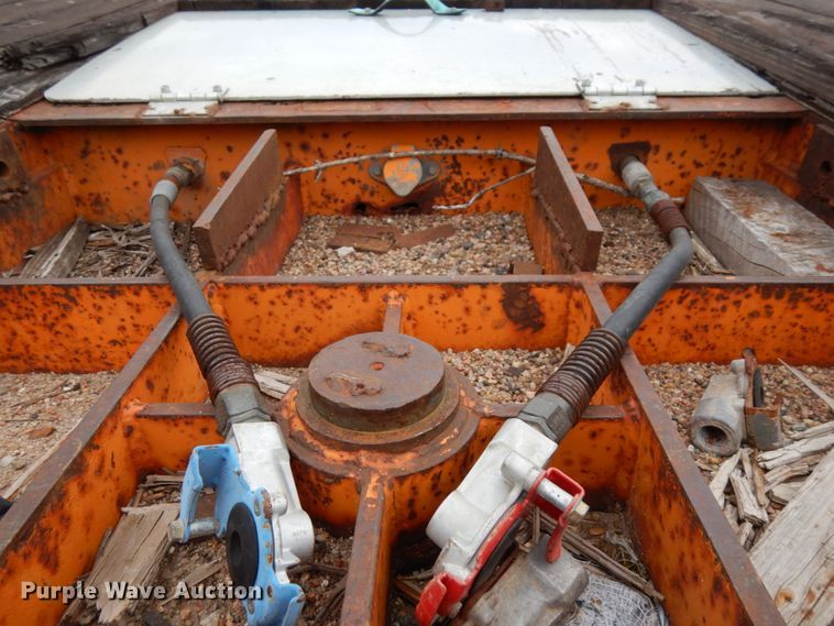 image for item DH6589 1982 Load King 252LFP low boy equipment trailer