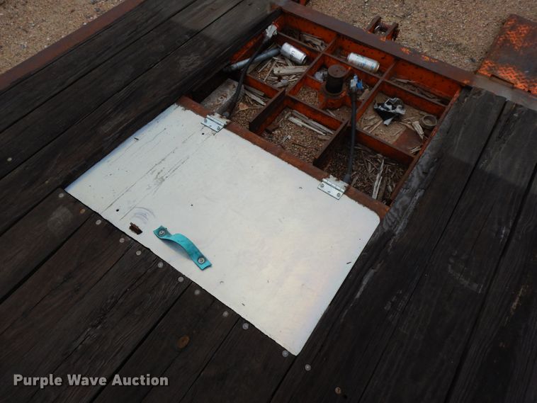 image for item DH6589 1982 Load King 252LFP low boy equipment trailer