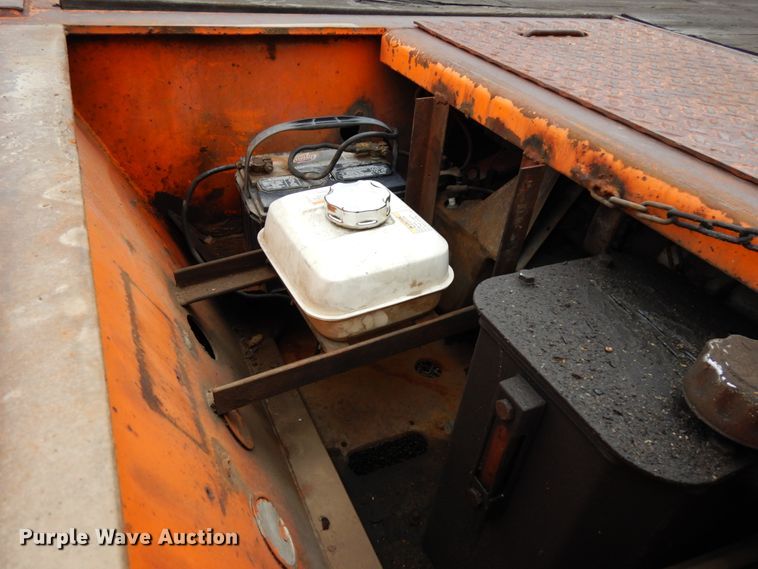 image for item DH6589 1982 Load King 252LFP low boy equipment trailer