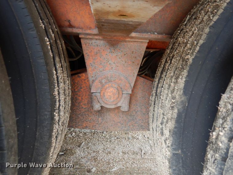 image for item DH6589 1982 Load King 252LFP low boy equipment trailer