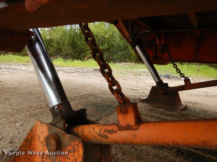 image for item DH6589 1982 Load King 252LFP low boy equipment trailer