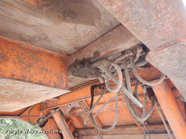 image for item DH6589 1982 Load King 252LFP low boy equipment trailer