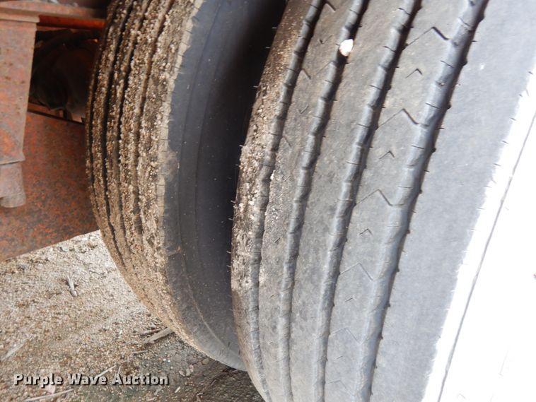 image for item DH6589 1982 Load King 252LFP low boy equipment trailer