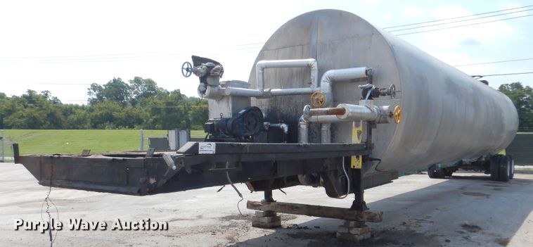 image for item DI0357 Asphalt storage tank trailer