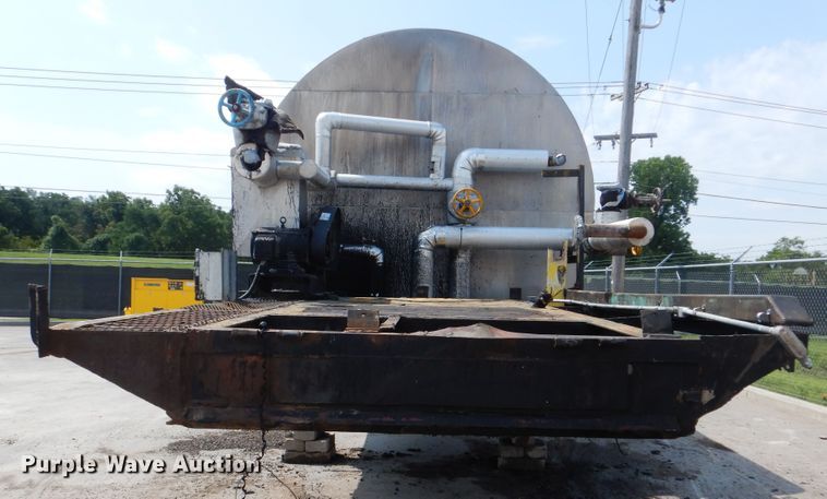 image for item DI0357 Asphalt storage tank trailer