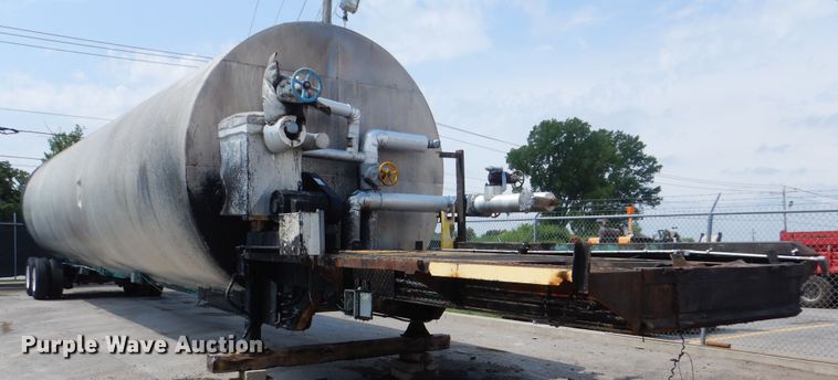 image for item DI0357 Asphalt storage tank trailer