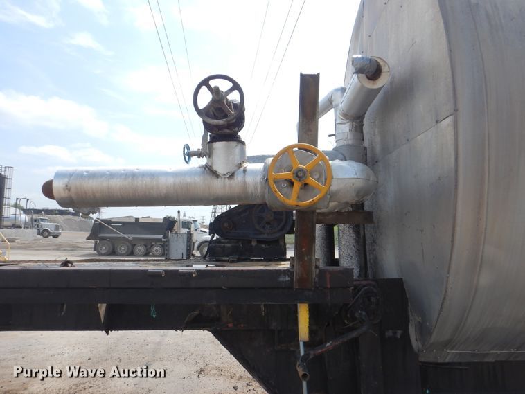 image for item DI0357 Asphalt storage tank trailer