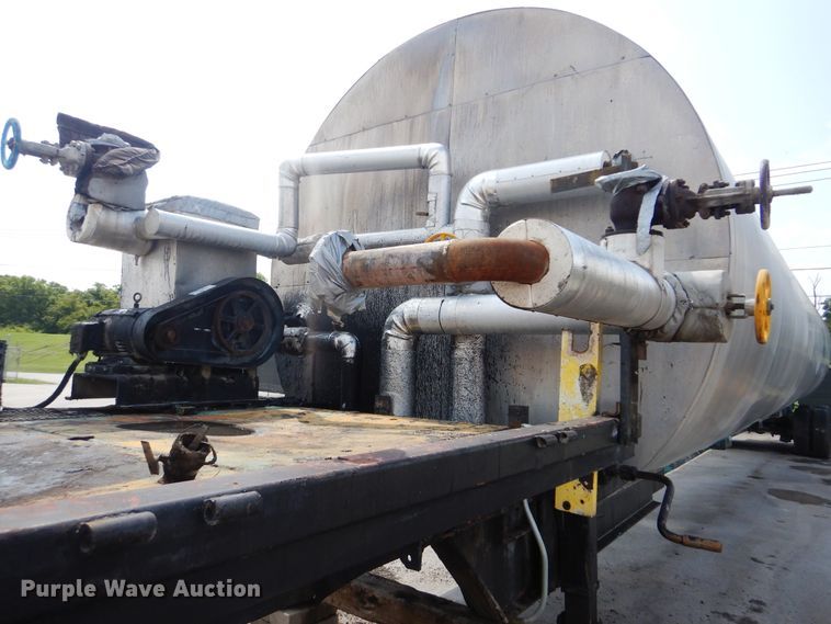 image for item DI0357 Asphalt storage tank trailer