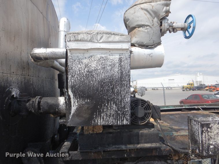 image for item DI0357 Asphalt storage tank trailer