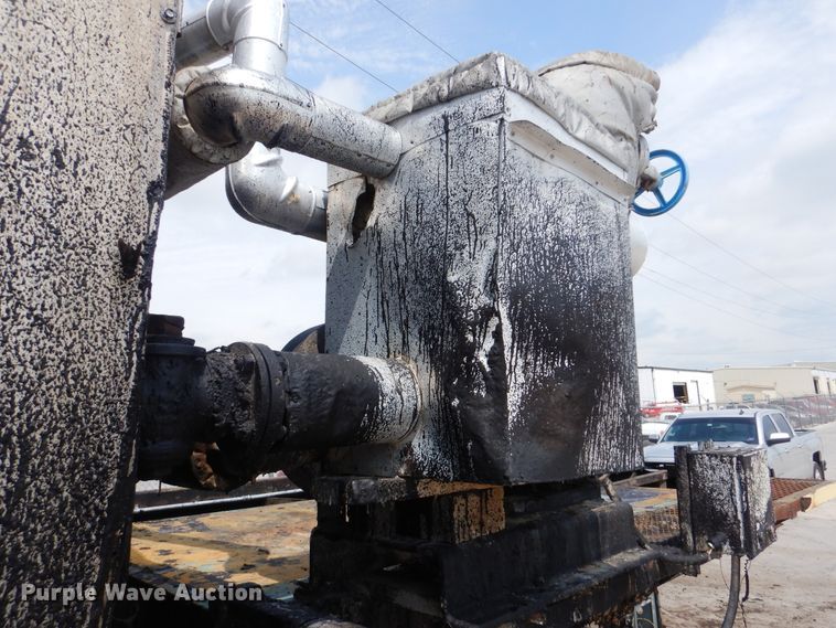 image for item DI0357 Asphalt storage tank trailer