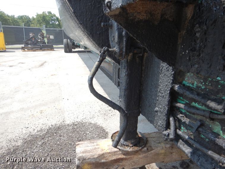 image for item DI0357 Asphalt storage tank trailer