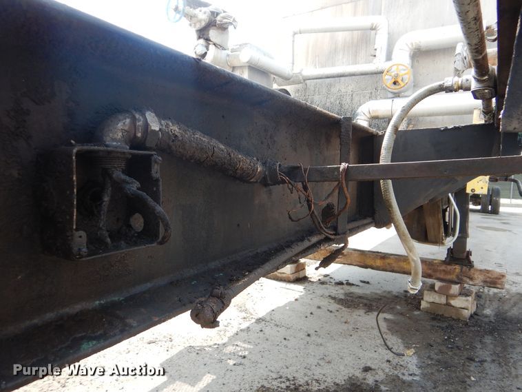 image for item DI0357 Asphalt storage tank trailer