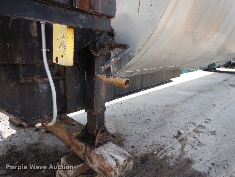 image for item DI0357 Asphalt storage tank trailer