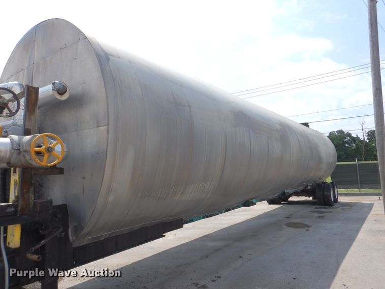 image for item DI0357 Asphalt storage tank trailer