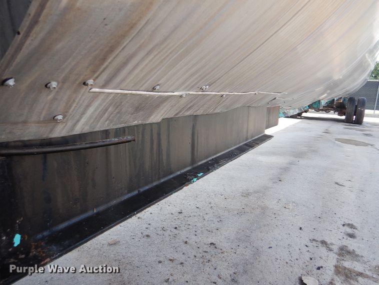 image for item DI0357 Asphalt storage tank trailer