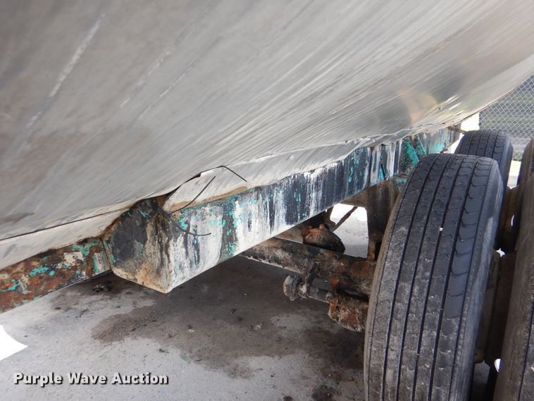 image for item DI0357 Asphalt storage tank trailer