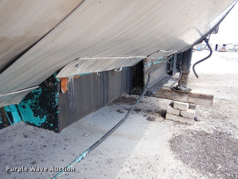 image for item DI0357 Asphalt storage tank trailer