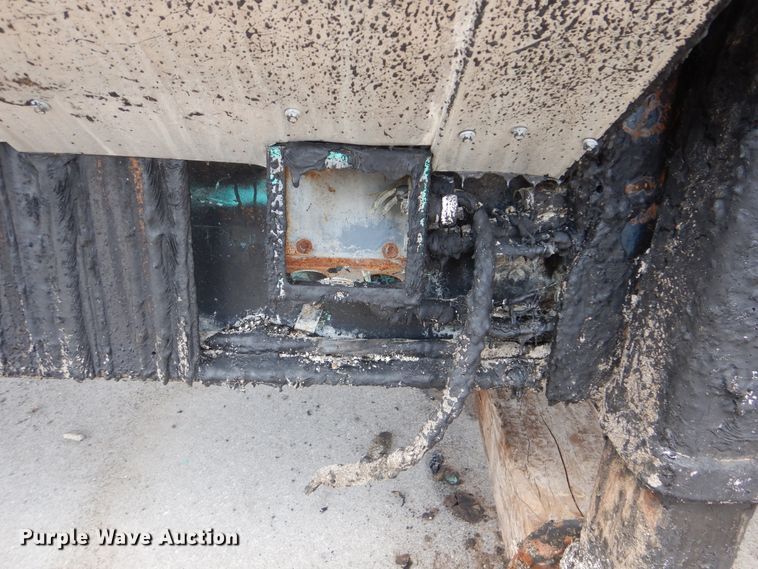 image for item DI0357 Asphalt storage tank trailer