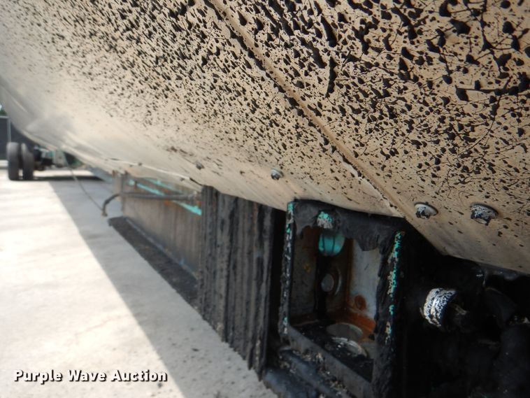 image for item DI0357 Asphalt storage tank trailer