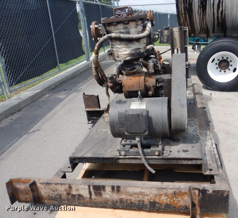 image for item DI0357 Asphalt storage tank trailer