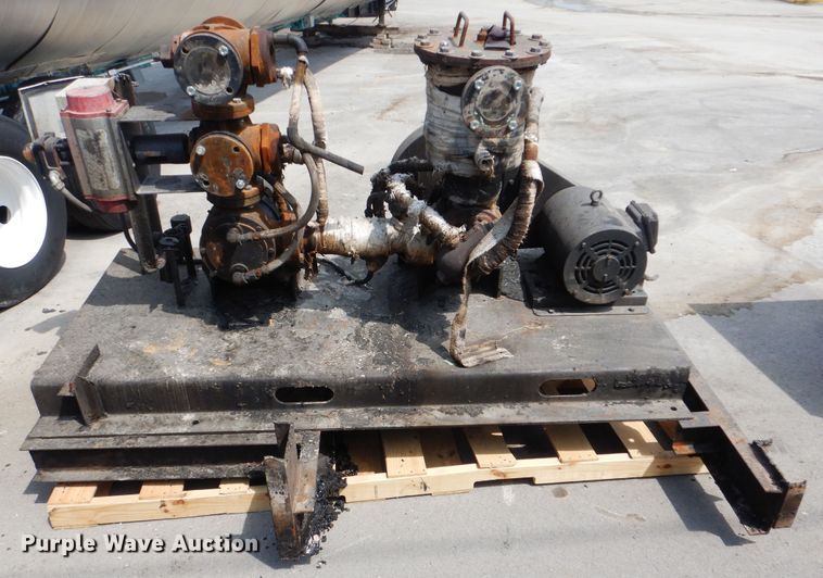 image for item DI0357 Asphalt storage tank trailer