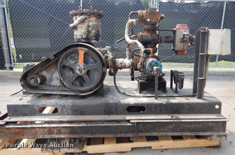 image for item DI0357 Asphalt storage tank trailer