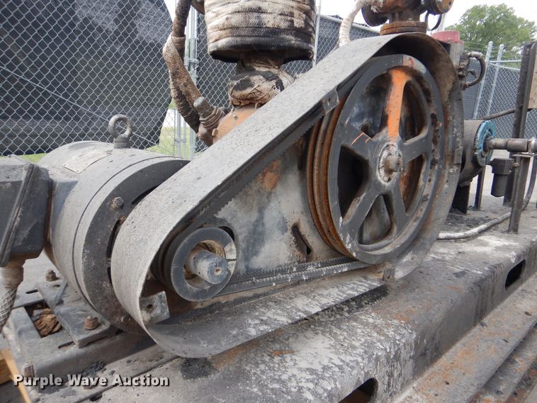 image for item DI0357 Asphalt storage tank trailer