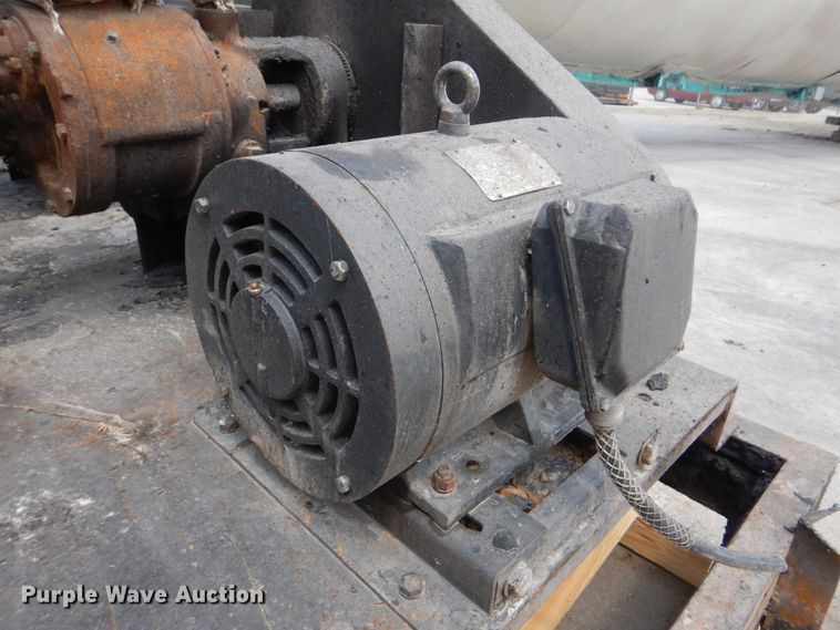 image for item DI0357 Asphalt storage tank trailer