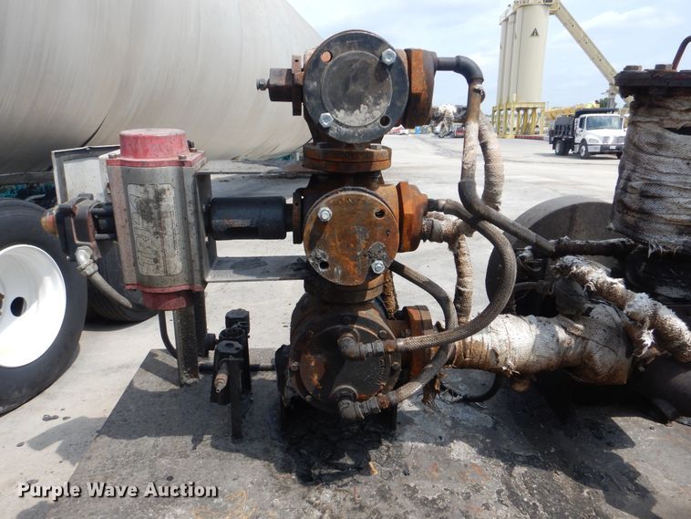 image for item DI0357 Asphalt storage tank trailer