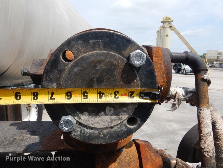 image for item DI0357 Asphalt storage tank trailer