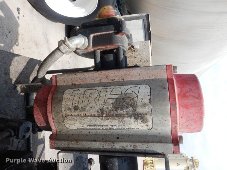 image for item DI0357 Asphalt storage tank trailer