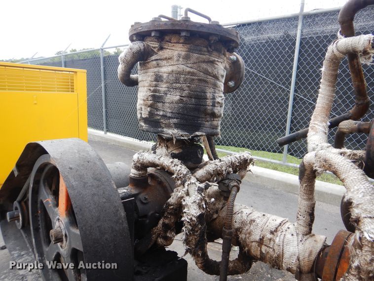 image for item DI0357 Asphalt storage tank trailer