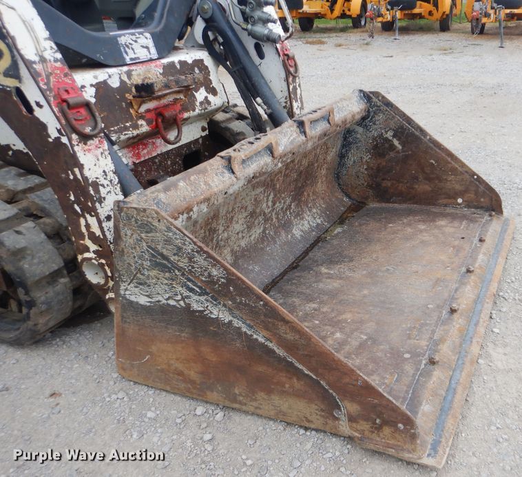 image for item DI0372 2015 Bobcat T450  tracked skid steer loader